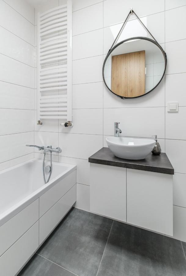 Warsaw Inside Business Centre Apartment Luaran gambar