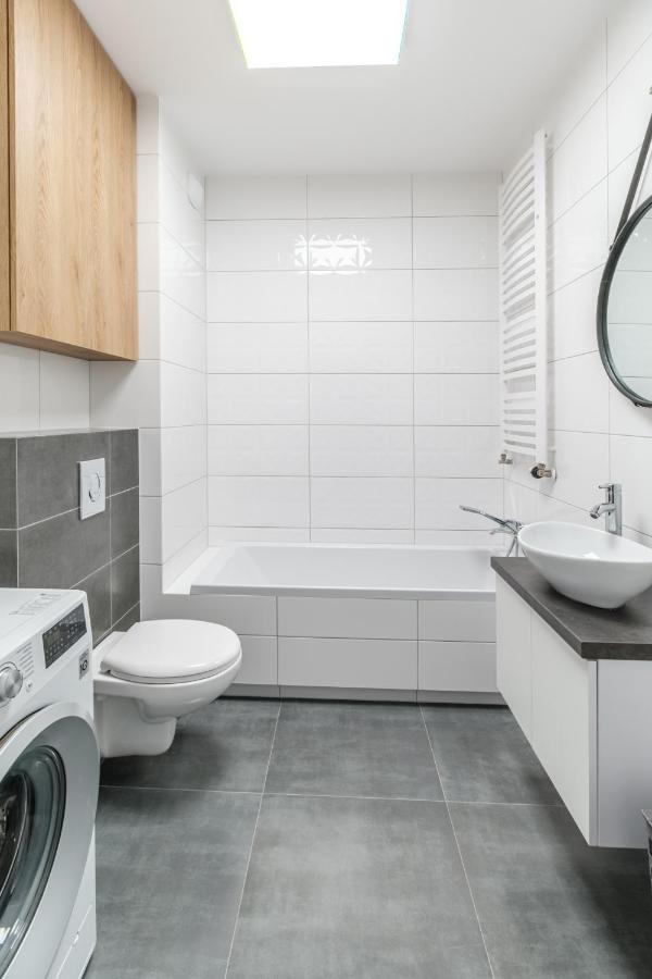 Warsaw Inside Business Centre Apartment Luaran gambar