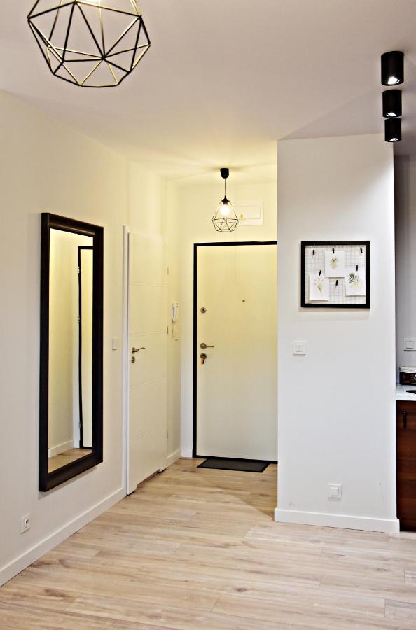 Warsaw Inside Business Centre Apartment Luaran gambar