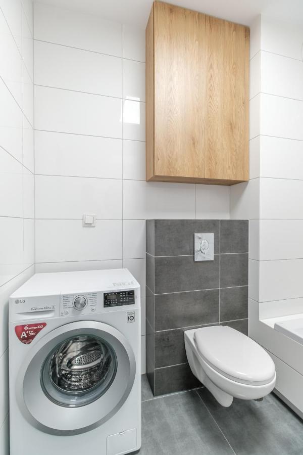 Warsaw Inside Business Centre Apartment Luaran gambar
