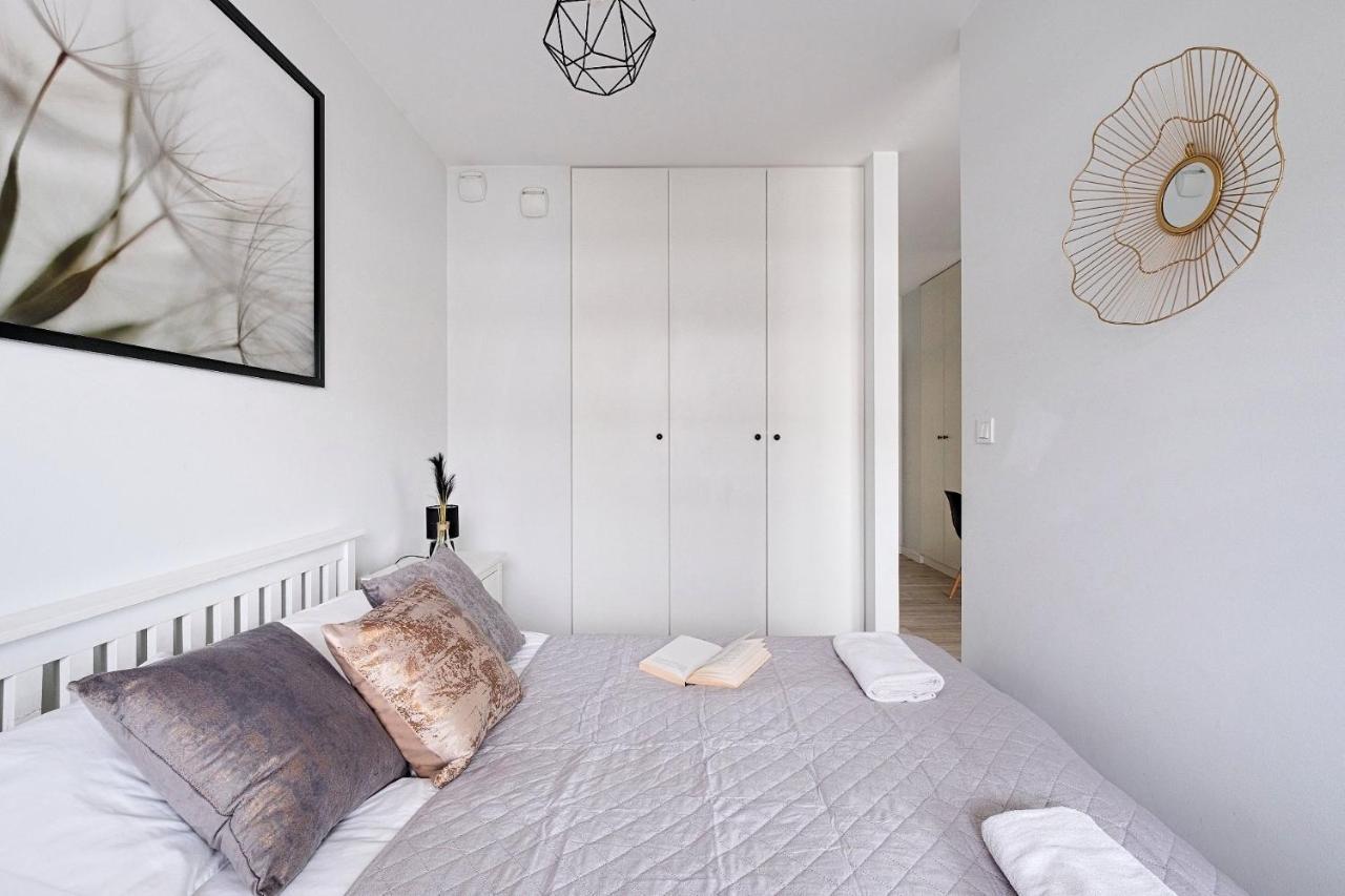 Warsaw Inside Business Centre Apartment Luaran gambar